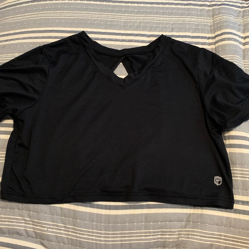 Born primitive crop top